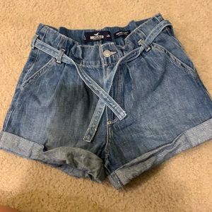 Hollister High Rise Mom Shorts